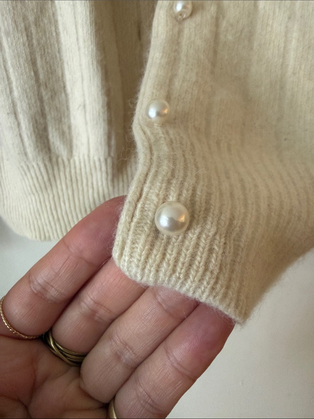 Soft Ivory Ribbed Button-Front Women's Cardigan - Picture 2 of 4